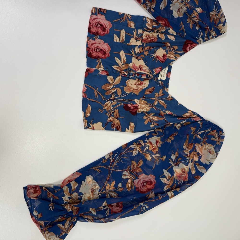 Urban Outfitters Cropped Long Sleeve Floral Top Womens Large Blue Boho - Picture 10 of 12